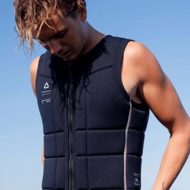 Follow Affiliate Comp Wake Vest in Black