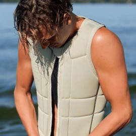 Follow Affiliate Comp Wake Vest in Bone