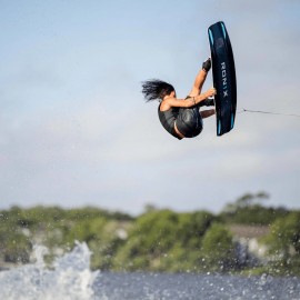 Follow Corp Mens Comp Wake Vest in Black