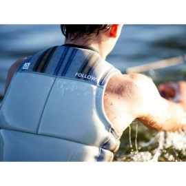 Follow Rarity Comp Wake Vest in Cream