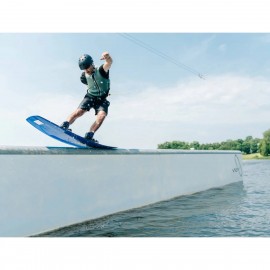 Follow Vid Comp Wake Vest in Forest Green